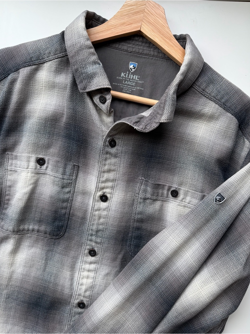 Kuhl Law Flannel Men's Gray Plaid Button-Up Long Sleeve Shirt